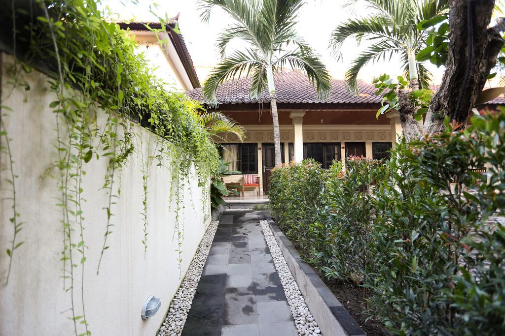 Sari Indah Cottages Kuta  Ngoại thất bức ảnh